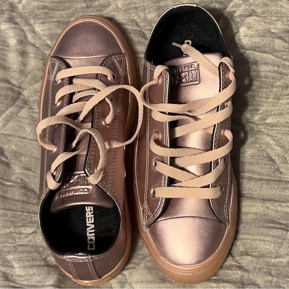 ✨Used Converse ROSE GOLD low top shoes juniors 3 women 5.5) Clear Sole💫